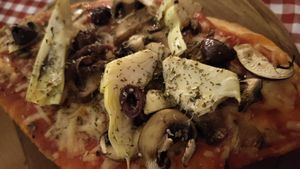 Pizza Capricciosa at Vegitalian in Salzburg