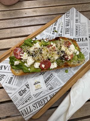 Avocado + vegan feta cheese toast at Tinobu in Valencia