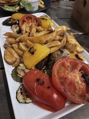 Vegan platter   at Pingouino in Paphos