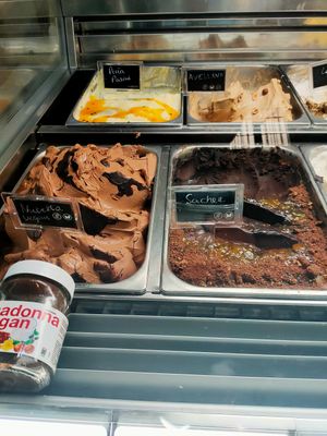 Flavors at Madonna Gelateri in Girona