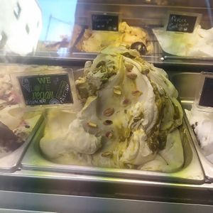 Pistachio   at Madonna Gelateri in Girona