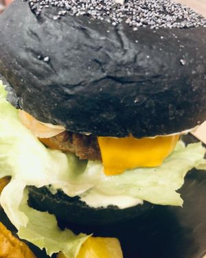 Beyond Meat burger   at Idem Con Patate in Turin