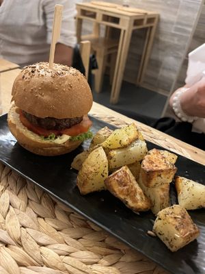 Beyond meat burger   at Idem Con Patate in Turin