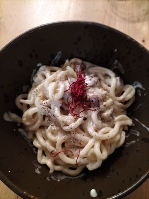 Large carbonara at Idem Con Patate in Turin