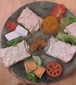 Cheese plate at Idem Con Patate in Turin