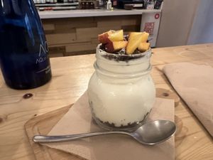 peach and cookie crumble dessertt  at Idem Con Patate in Turin