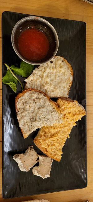Cow secretion-free cheese board at Idem Con Patate in Turin