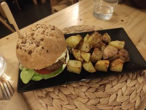 Burger at Idem Con Patate in Turin