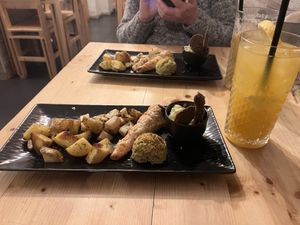 Aperitivo: cocktail più 5 tapas   at Idem Con Patate in Turin