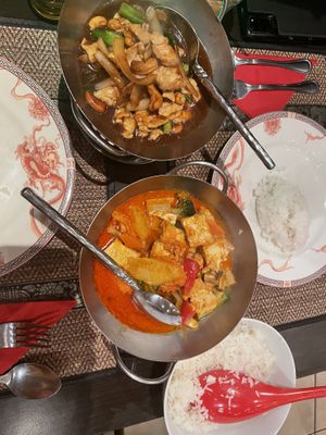 Mains   at Phutakun in Amsterdam