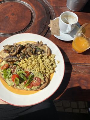 Vegan Brunch + Orange Juice  at Moinho Dom Quixote in Colares
