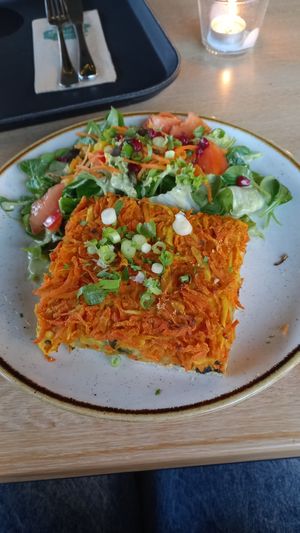 quiche with salad 11,90€ at Vienhues Deli in Viersen