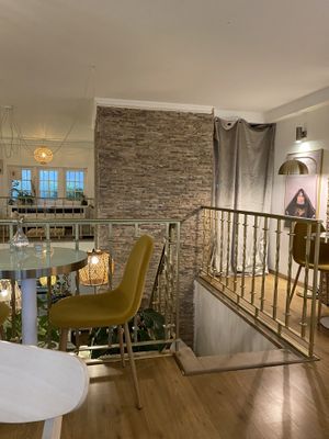 La planta de arriba del local at Baladi in Brussels