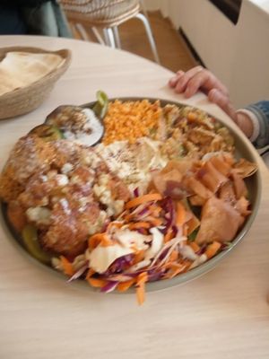 Vegetarian chef's plate (also available in vegan version) at Baladi in Brussels