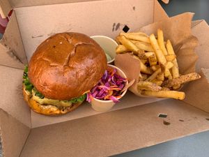 Burger menu; burger, fries, coleslaw and dip at Eden Jaxx - Købmagergade in Copenhagen