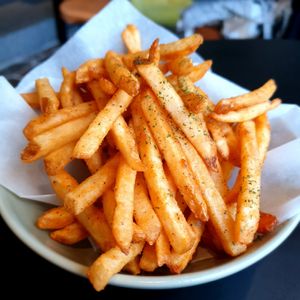 chips are perfect at Monk's Deli in Seoul