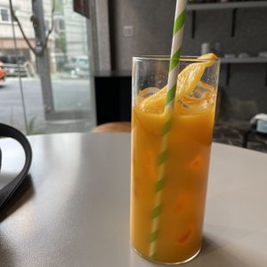 Fresh oj  at Monk's Deli in Seoul