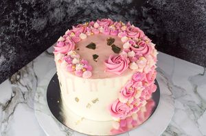 vanilla birthday cake at Belijoy in Geelong