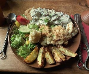 Ritterschmaus = Cordon Bleu  at Zauberkessel - Mittelalterschänke in Walsrode