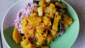 rice with pumpkin at Jay Tamachad in Koh Samui