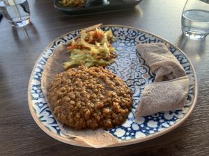   at Teni in Bloenduos