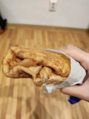 Scoverga with Stewed Cabbage at Scovergi Mica in Bucharest