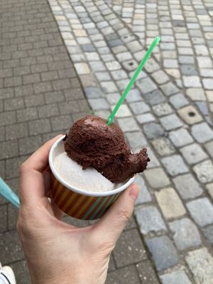 Fondante and grapefruit both vegan  at Lo3 in Nuremberg