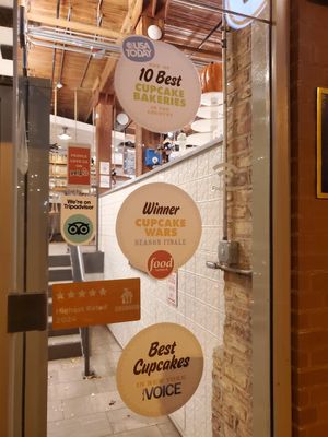  at Molly's Cupcakes in Chicago