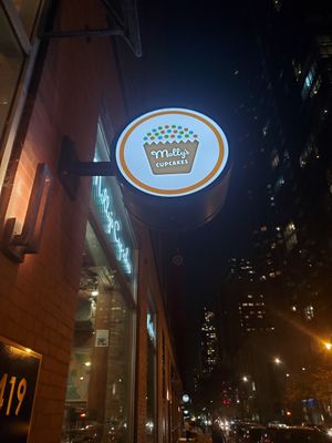  at Molly's Cupcakes in Chicago