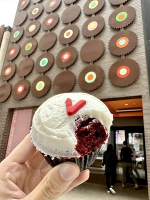   at Sprinkles Cupcakes in Chicago