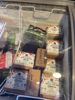 Hamburguesas veggies🌱 at La Raíz in Penalolen