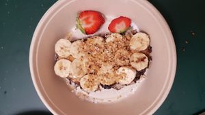 Banana bred (slice of bread topped with banana) at Palem Café in La Rochelle