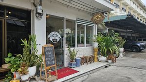  at Kappra Cafe in Bangkok