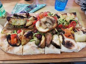 Vegan pinsa at Janky Bistrot  in Bagnoregio