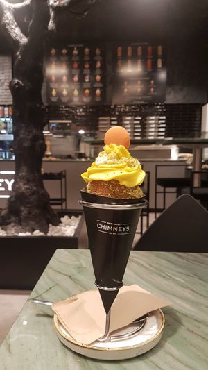 Mango Macaron at Chimneys Friedrichshain in Berlin