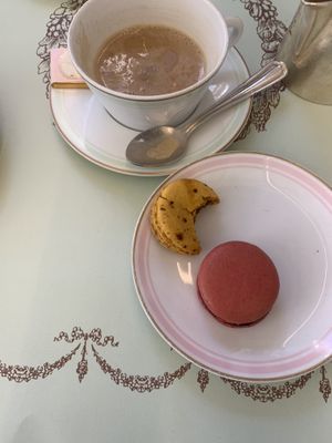 vegan macarons at Ladurée in Paris