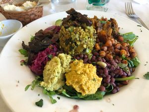 Ensalada proteíca at Artemisia - Costa Rica in Buenos Aires