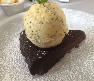 Vegan chocolate cake at Artemisia - Costa Rica in Buenos Aires