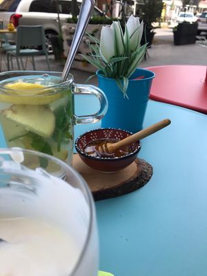 Ginger, Lemon and mint tea  at  Veats in Hannover