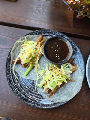 Tacos with crispy duck at Vegang in Berlin