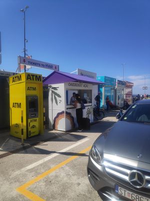 Location in near ferries and busses at Oakberry in Split