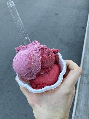 Blueberry, a mix of other berrys and I forgot the third berry kind xD at Slasticarnica "Plavi Jadran" in Preko