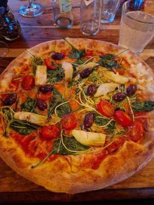 Pizza Sarda at La Vita E Bella in Midlaren