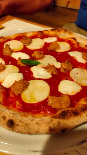 Pizza Milano Veg at Pepenero in Sarzana