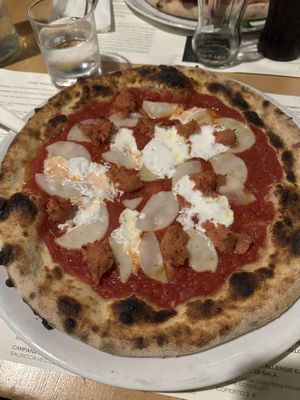 Pizza Milano veg   at Pepenero in Sarzana