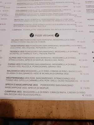 All vegan pizza options at Pepenero in Sarzana