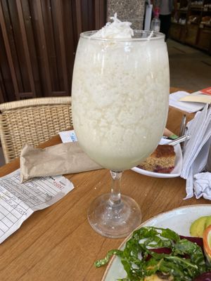 Limonada de coco  at Saludpan in Medellin