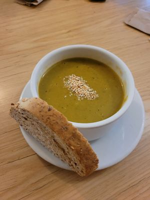 crema de espinaca at Saludpan in Medellin