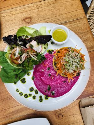 Raw food lunch!   at Saludpan in Medellin