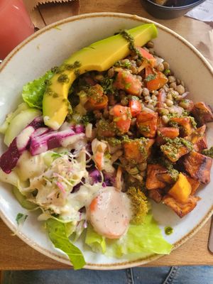 healthy bowl at Saludpan in Medellin